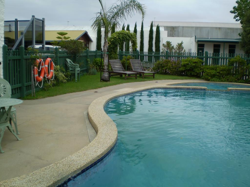 Banjo Paterson Motor Inn Lakes Entrance Exteriér fotografie