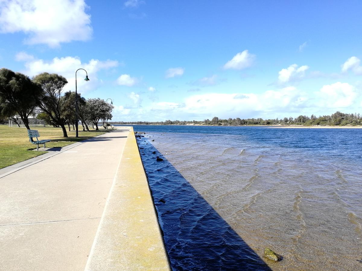 Banjo Paterson Motor Inn Lakes Entrance Exteriér fotografie